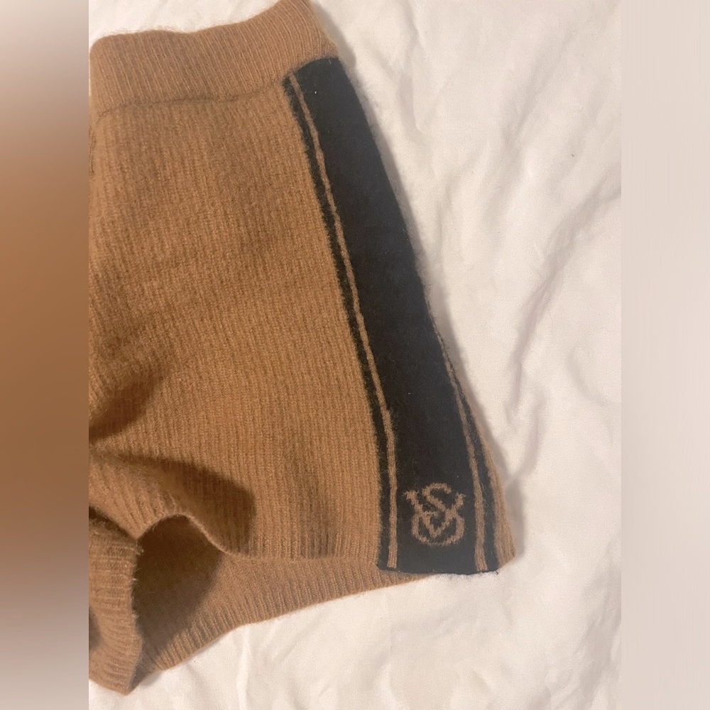 Victoria Secret Cashmere Lounger Shorts - XL